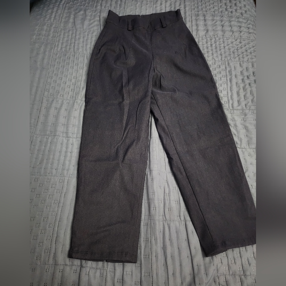 Vixen Capri pants in Faux denim xs nwot